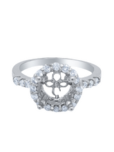 14K White Gold Round Cut Semi-Mount Engagement Ring (0.57 ct)